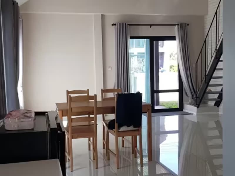 2 Bedroom House