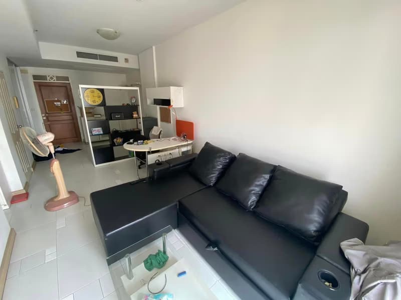 1 Bed Condo for Rent in Khlong San