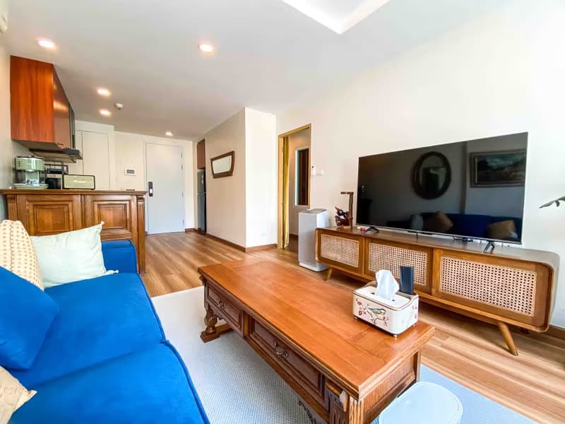1 Bedroom Condo
