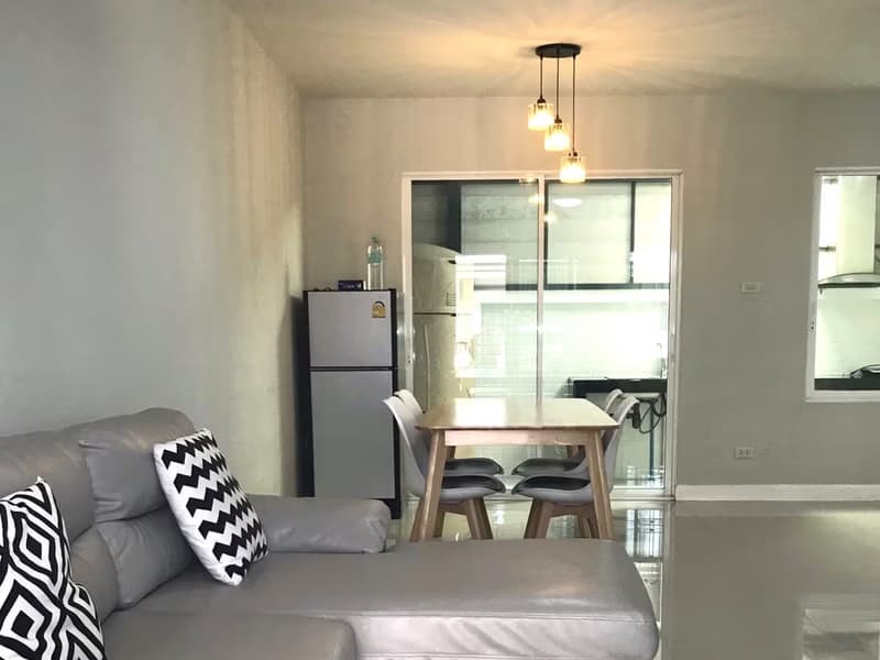 3 Bed Townhouse for Rent in Saraphi
