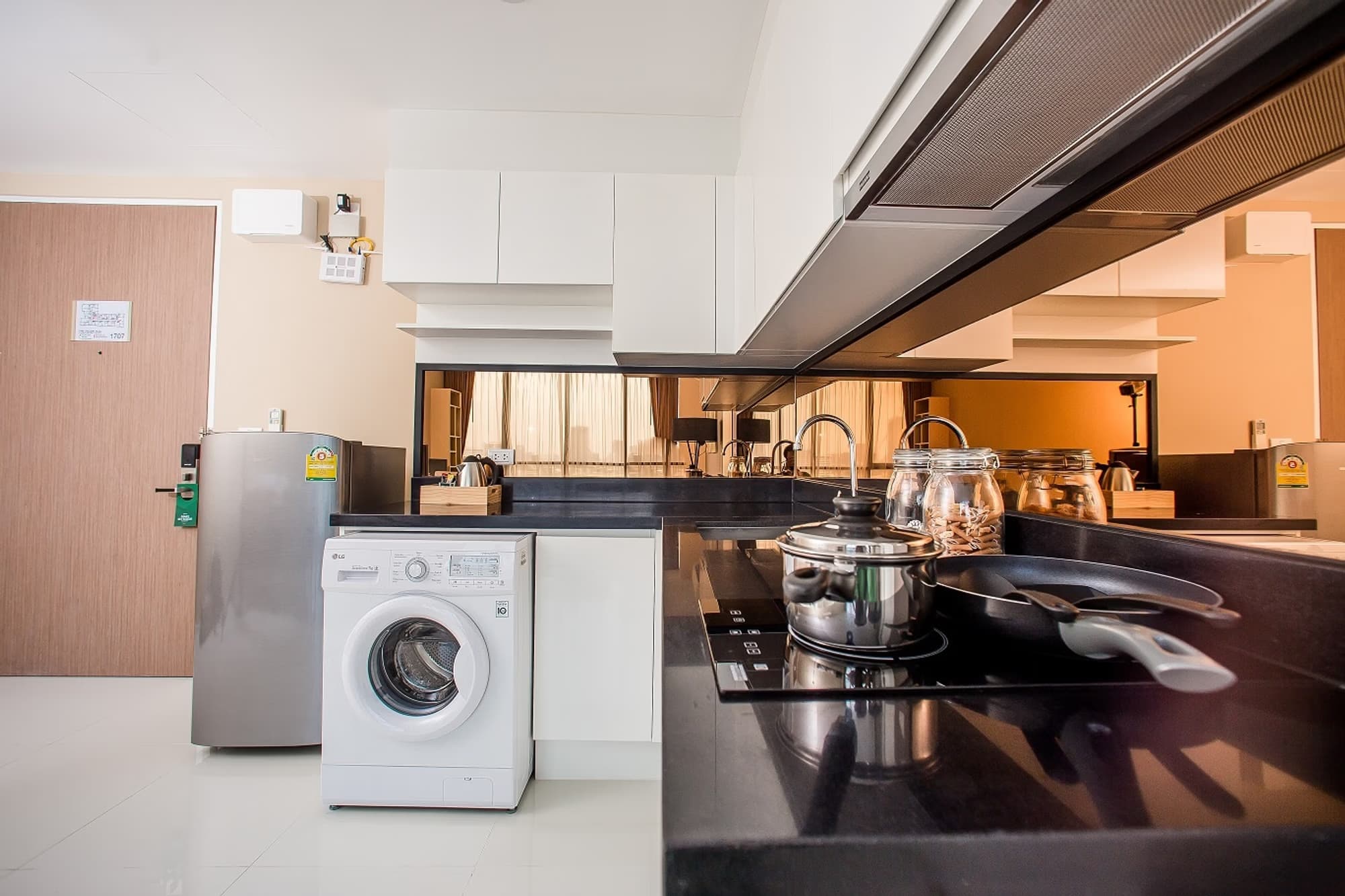 1 Bed Condo for Rent in Watthana - Image 3
