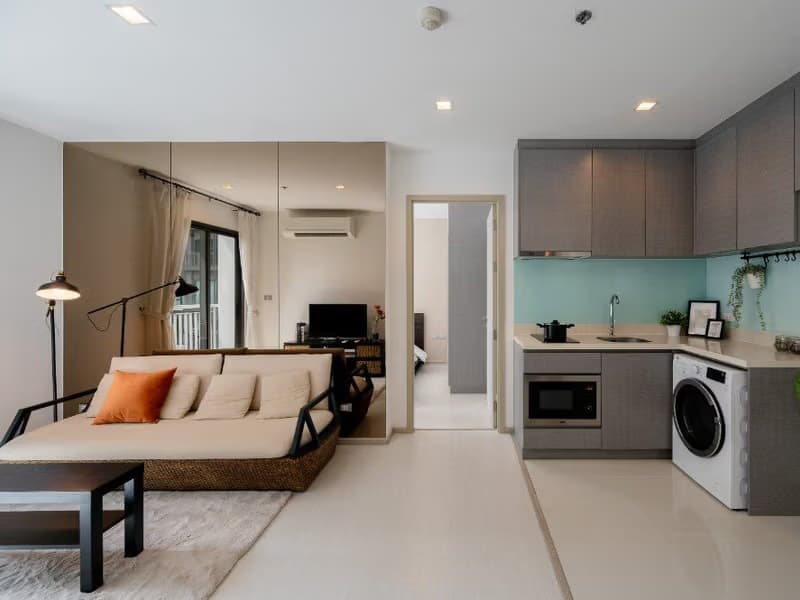 2 Bed Condo for Rent and Sale in Khlong Toei