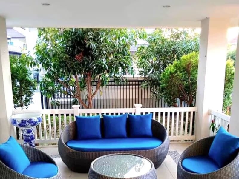 5 Bed House for Rent and Sale in Hang Dong