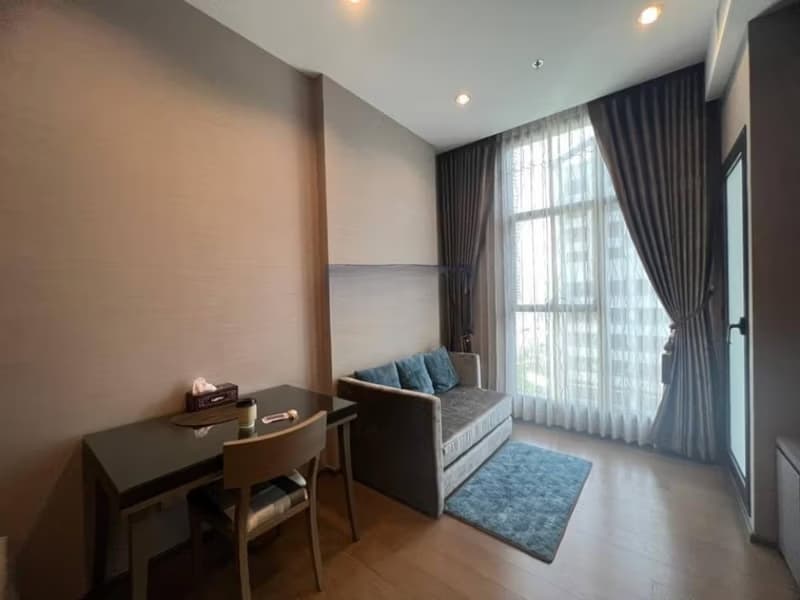 1 Bed Condo for Sale in Bang Rak