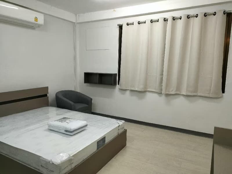 2 Bed Townhouse for Rent in Bang Kho Laem