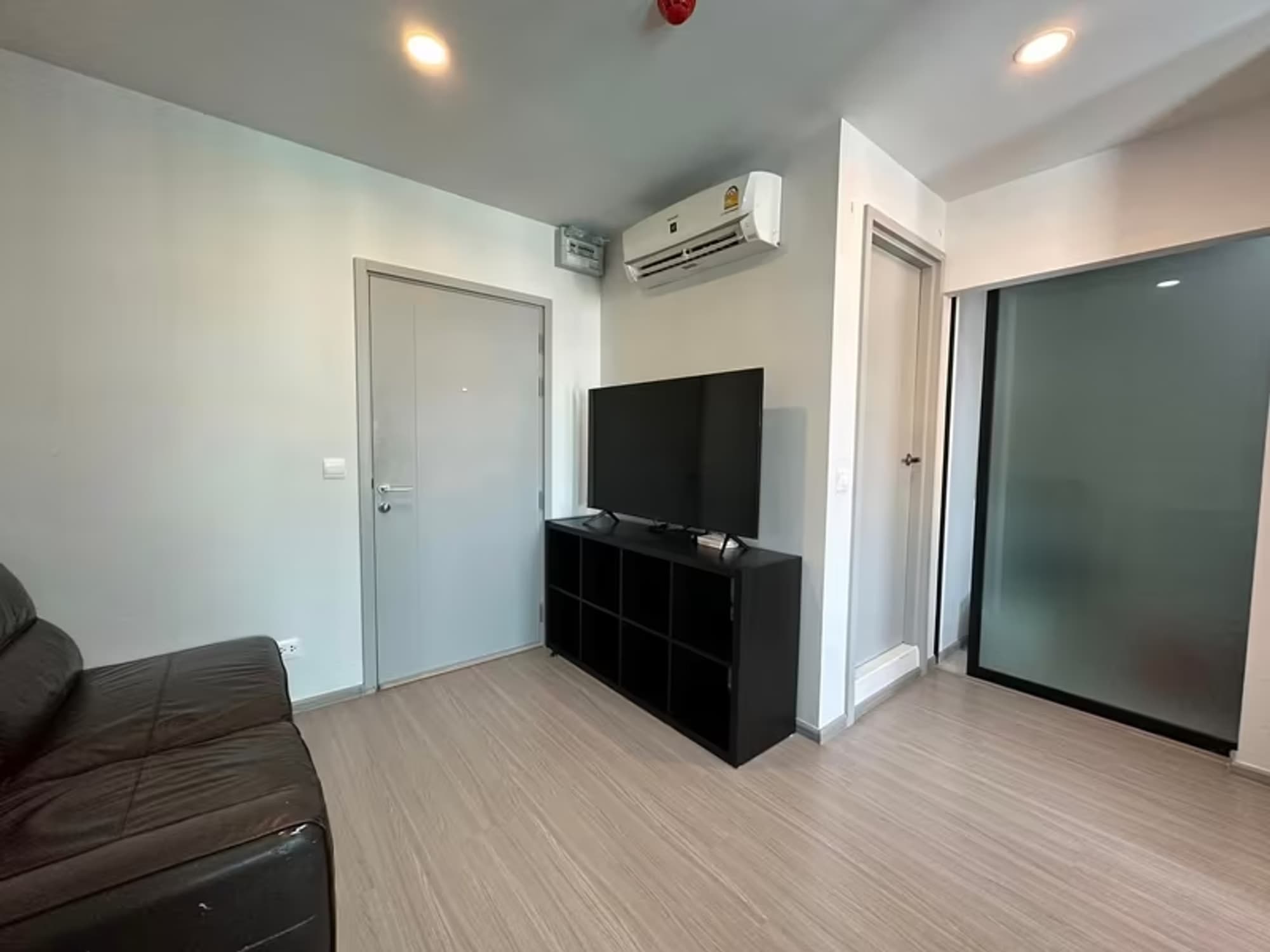 Condo for Sale at Aspire Asoke-Ratchada - Image 2