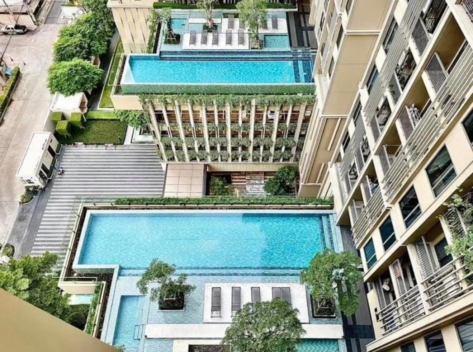 2 Bed Condo for Rent in Khlong San - Image 9