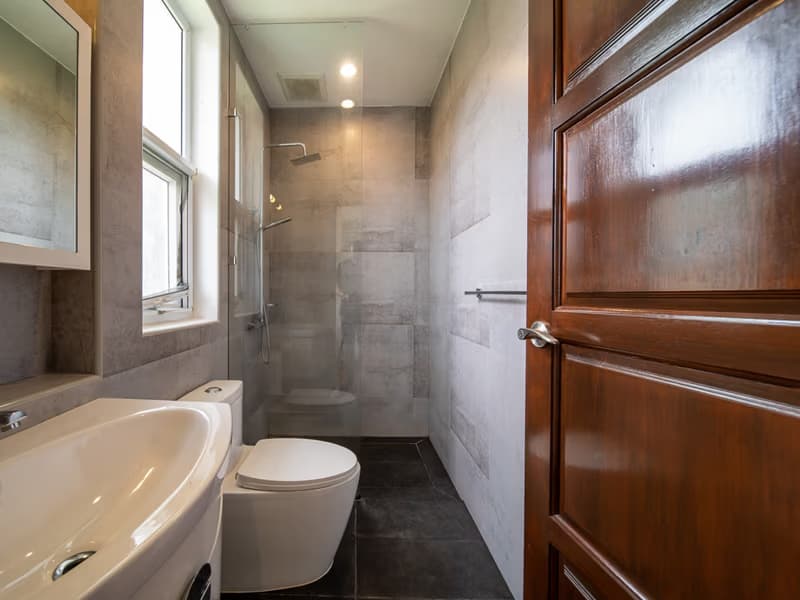 6 Bed House for Sale in Mae Rim District
