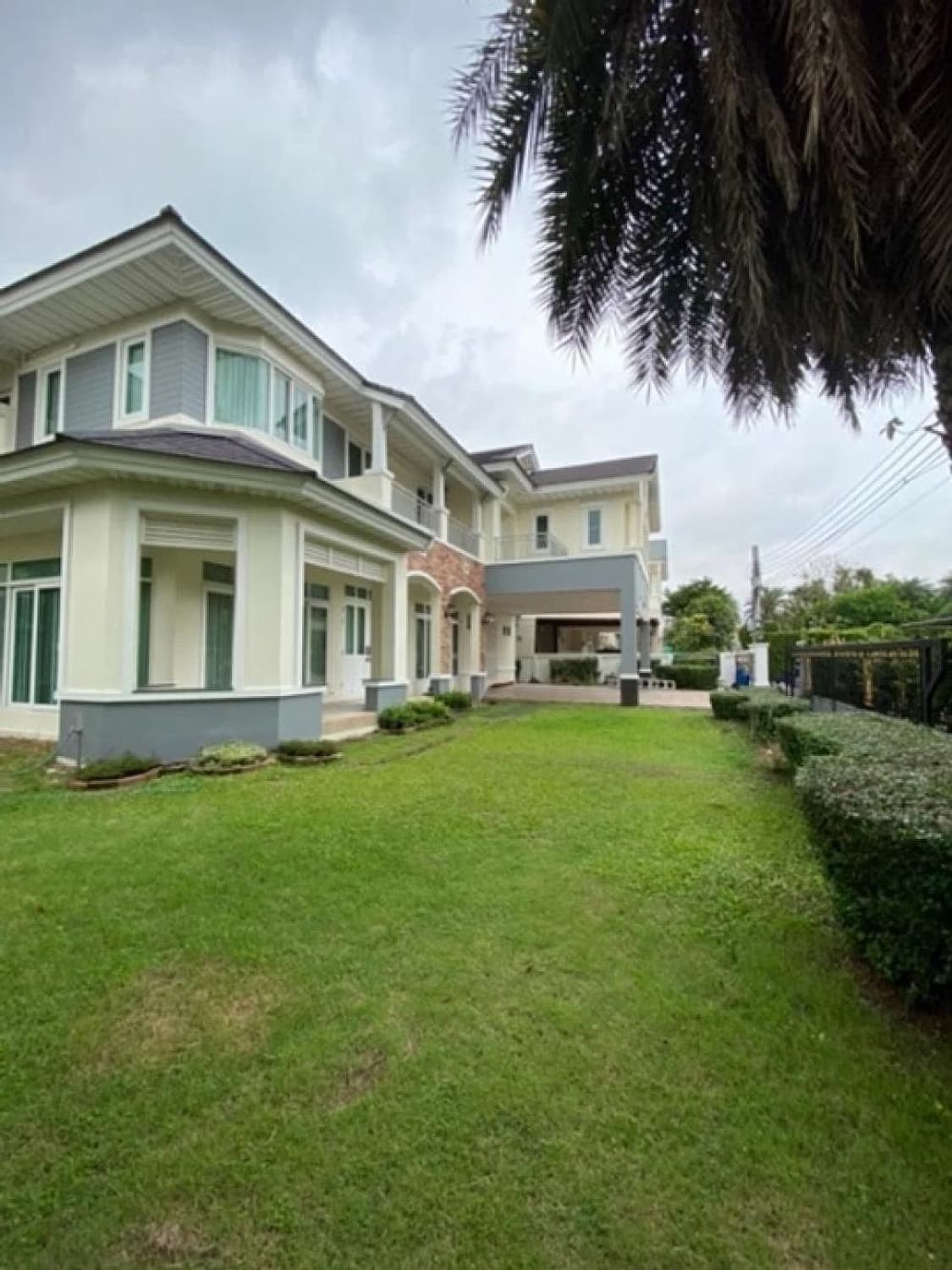 5 Bed House for Rent and Sale in Bang Phli, Samut Prakan - Image 10