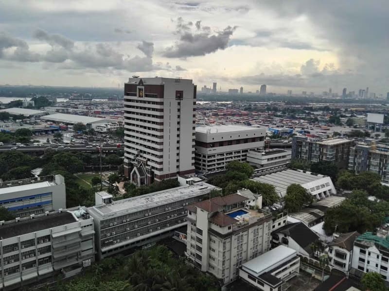 Condo for Sale at Lumpini Place Rama 4 - Kluai Nam Thai