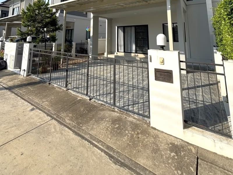 4 Bed House for Sale in San Sai
