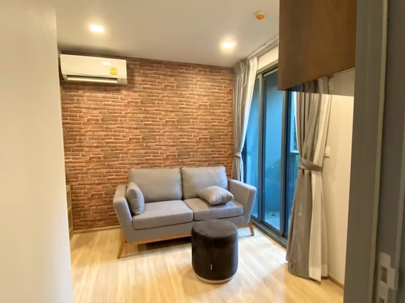 Condo for Rent at Taka Haus 