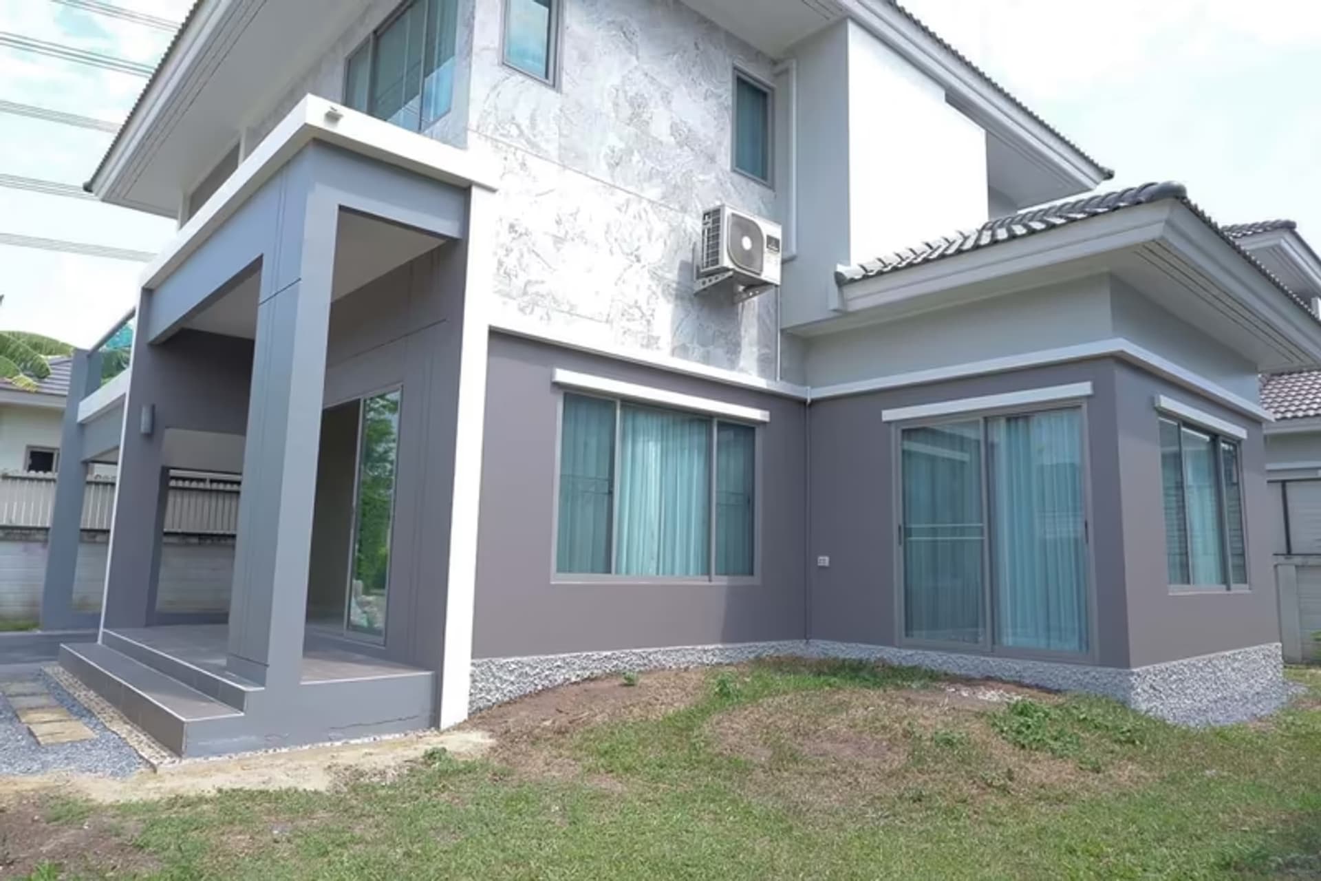 4 Bedroom House - Image 18