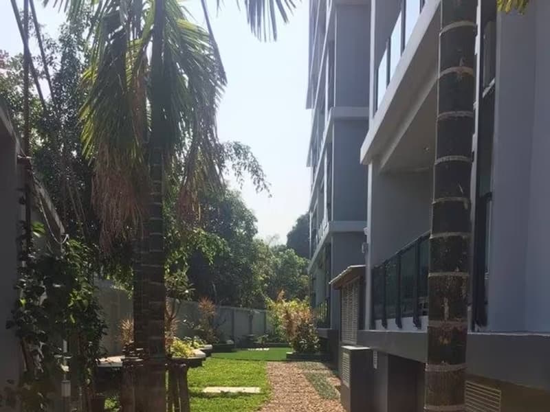 1 Bedroom Condo