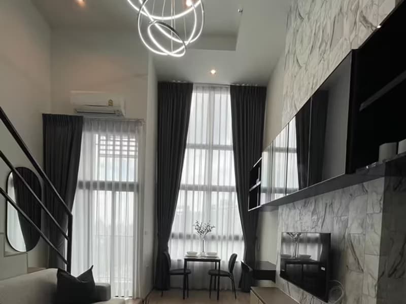 1 Bedroom Condo