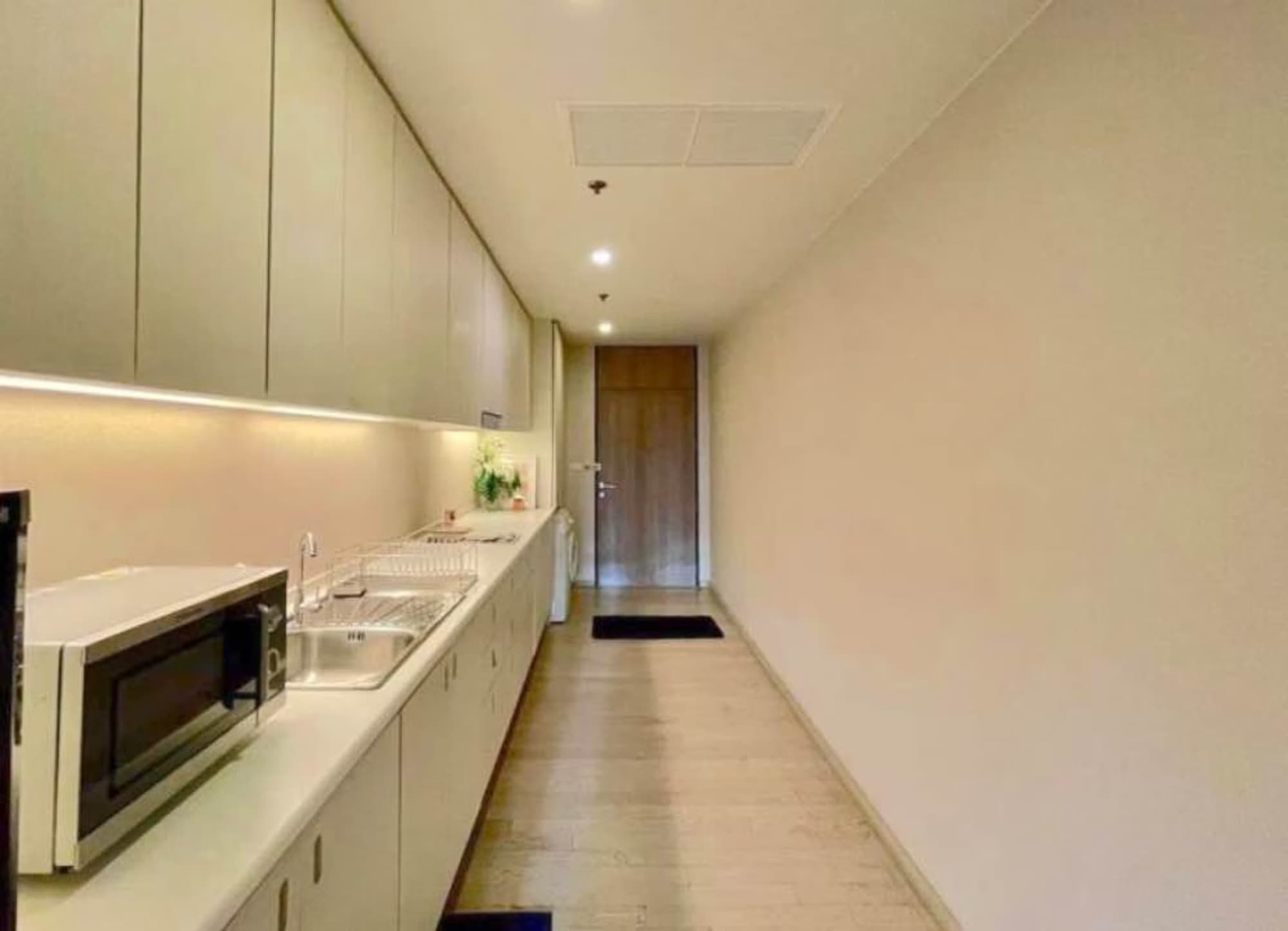 1 Bedroom Condo for Rent at Noble Solo - Image 4