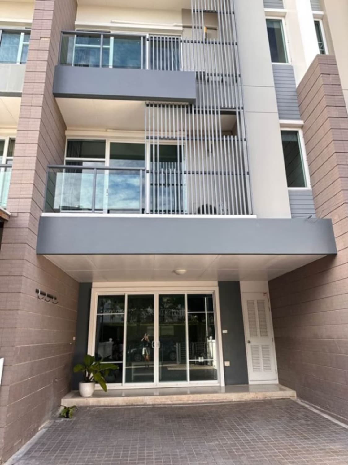 3 Bed House for Rent in Suan Luang - Image 1