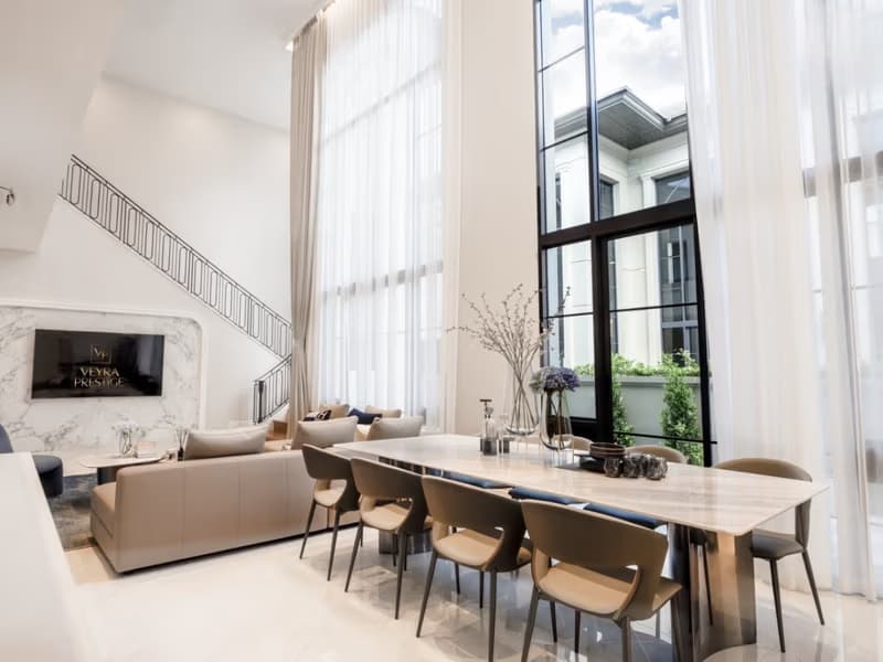 4 Bed House for Rent and Sale in Bang Kapi