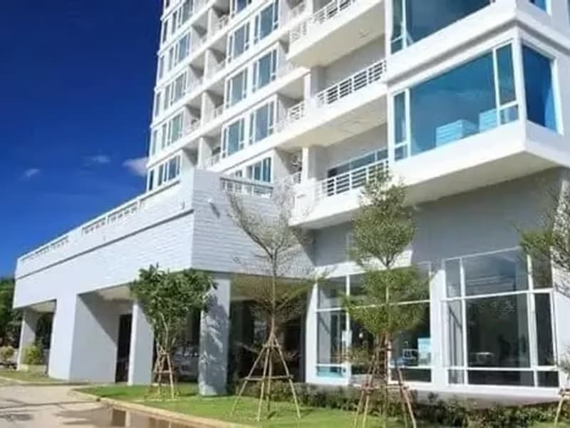 1 Bedroom Condo