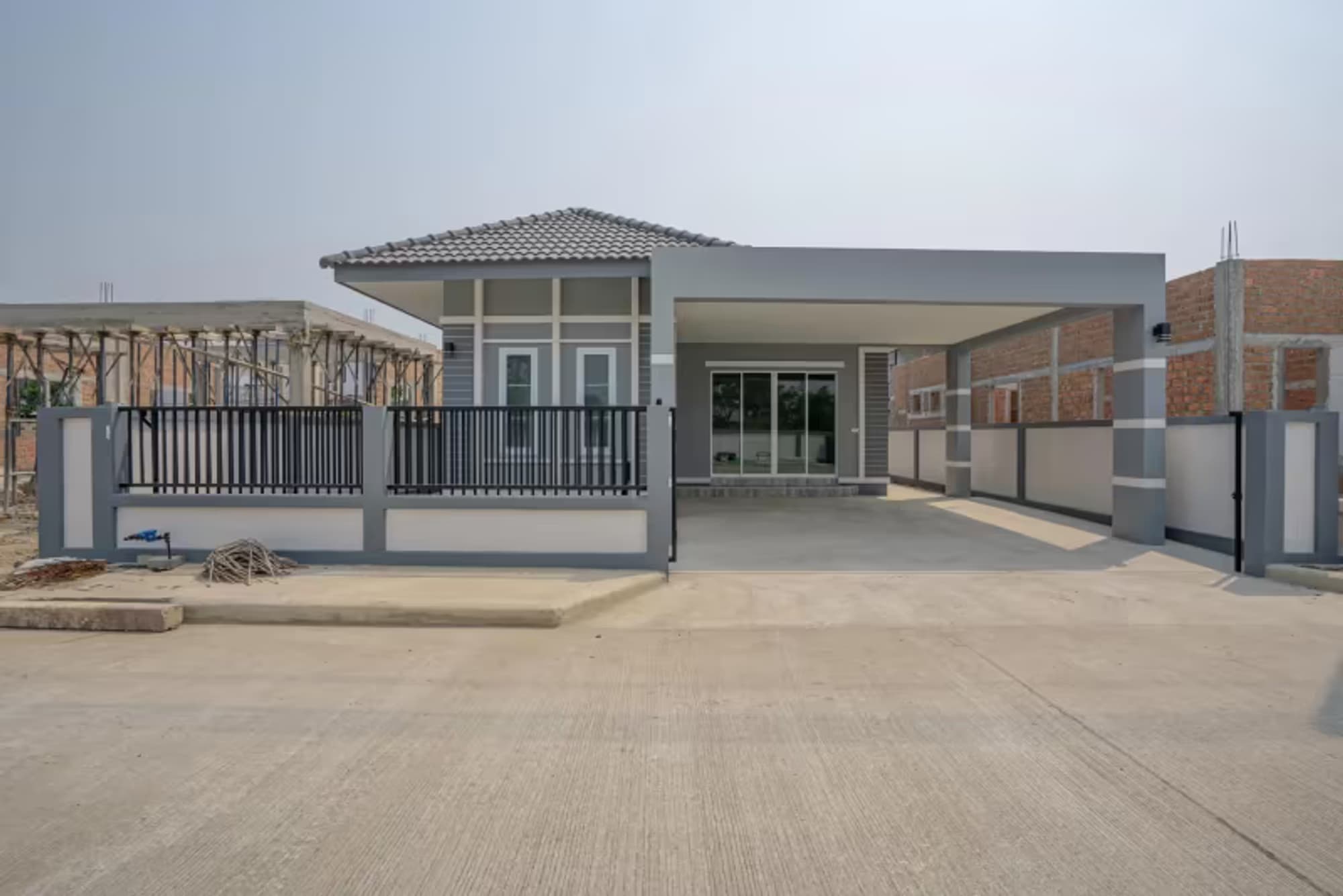 3 Bedroom House - Image 11