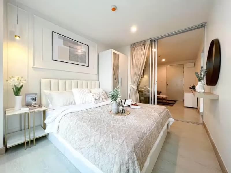1 Bedroom Condo