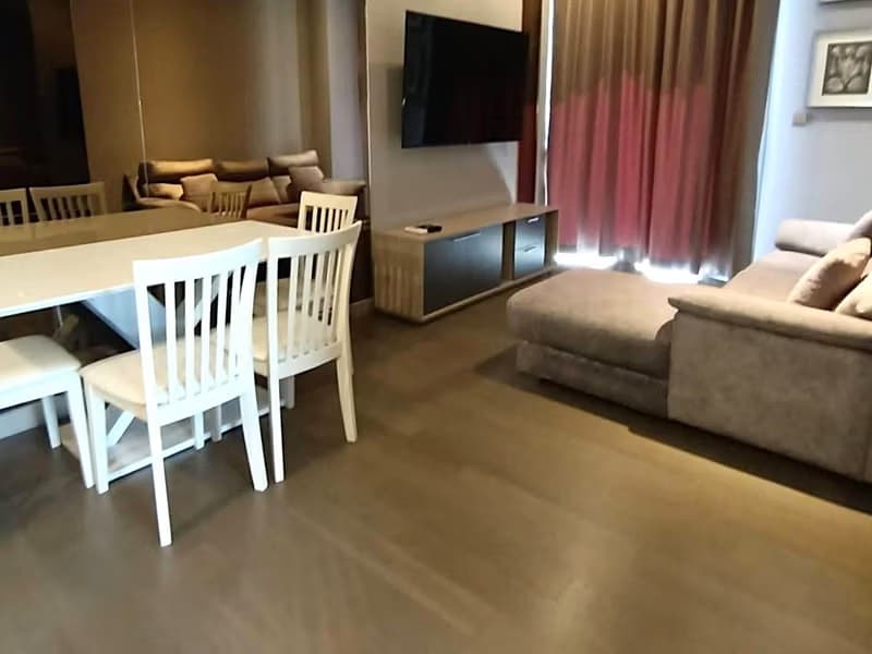 2 Bed Condo for Rent in Huai Khwang
