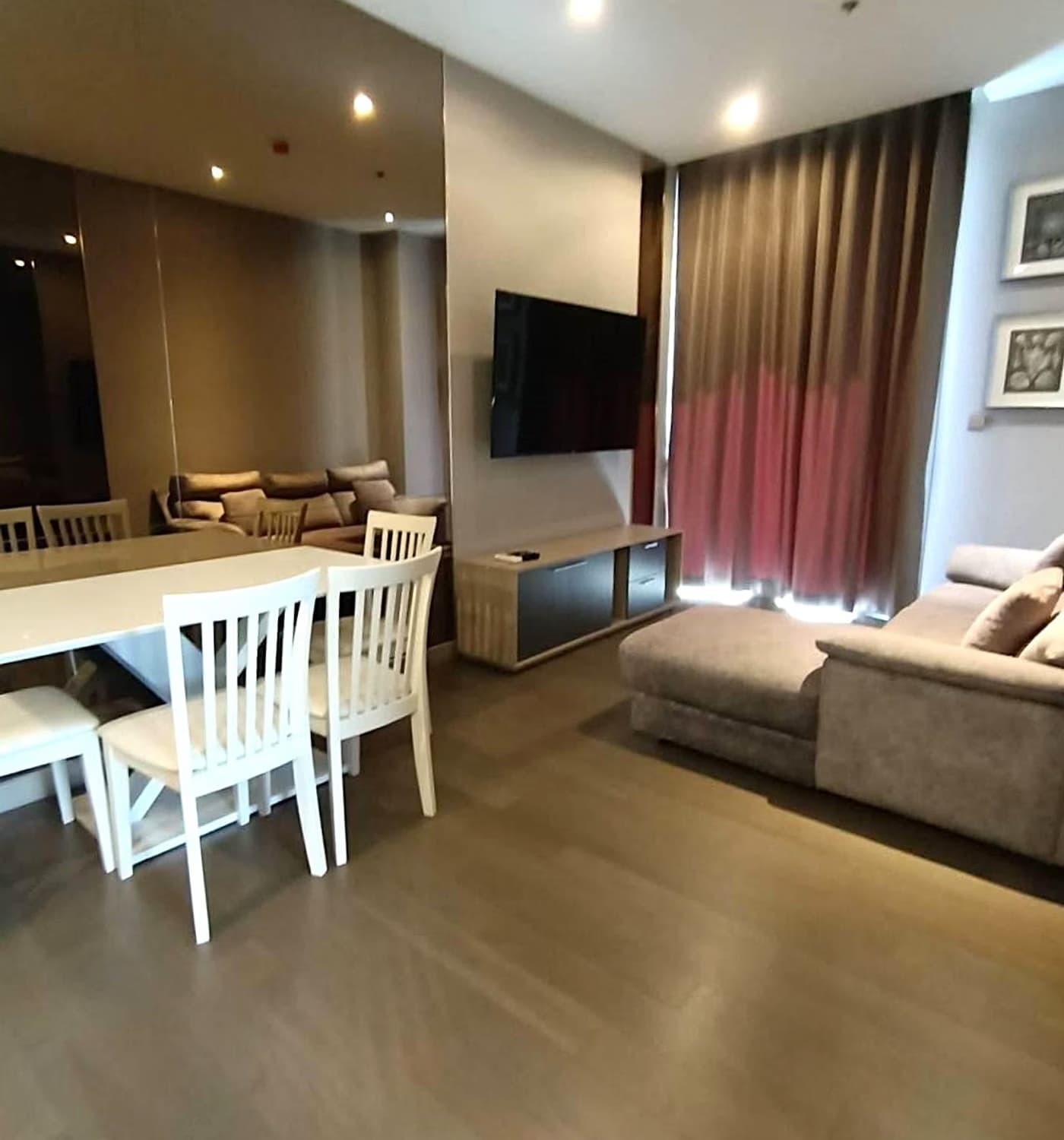 2 ห้องนอน คอนโด สำหรับ จำหน่าย ใน Huai Khwang - Image 1
