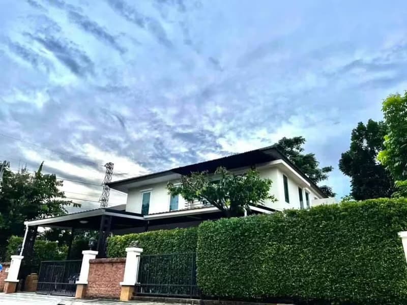 House for Rent in Ton Pao, San Kamphaeng.