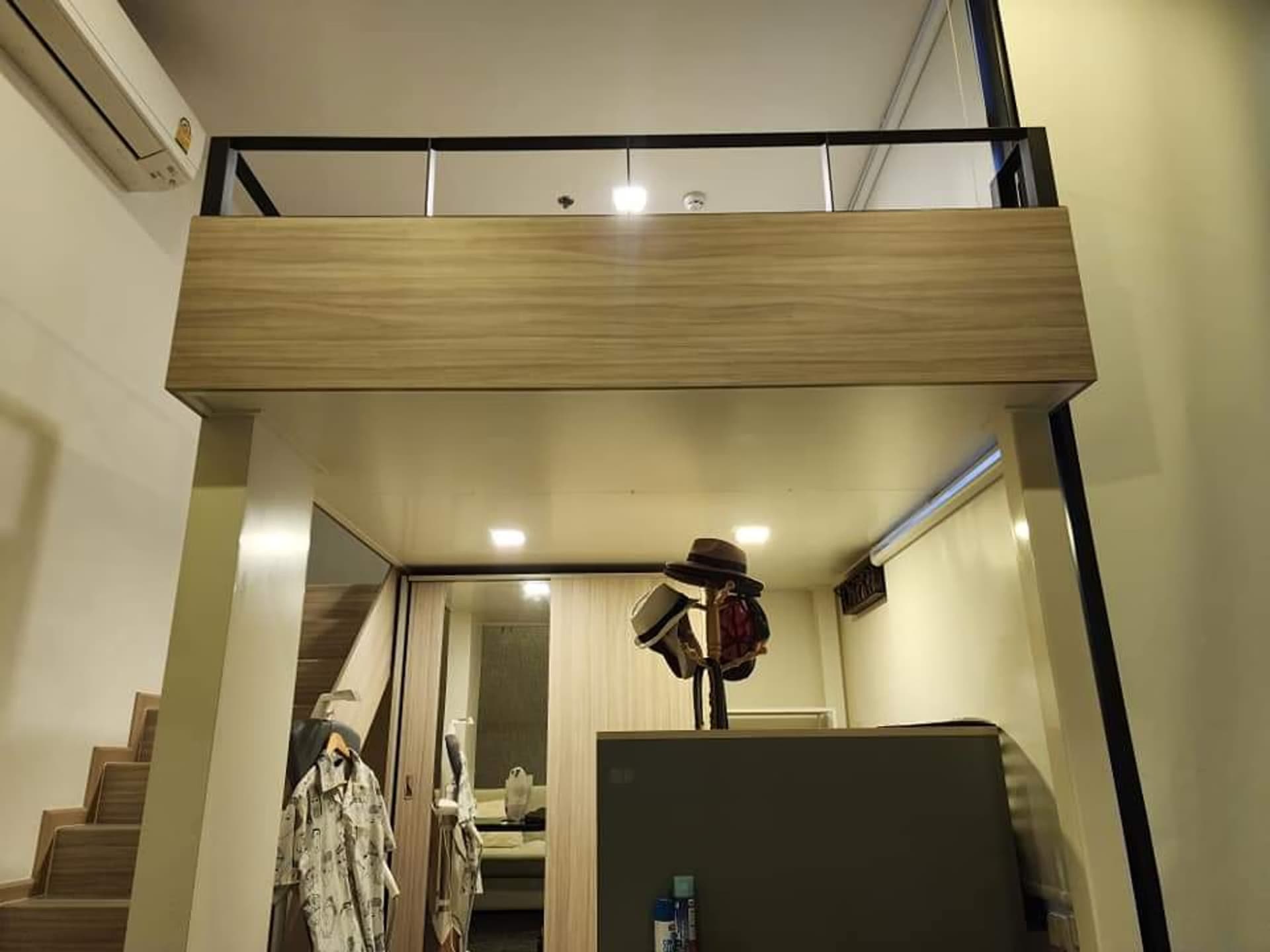  - Image 4
