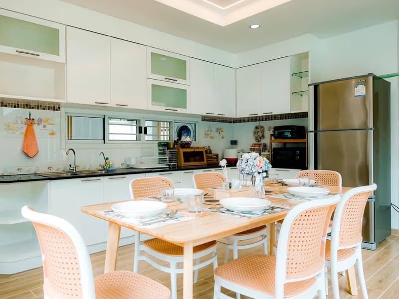 4 Bed House for Rent in Mueang Chiang Mai District