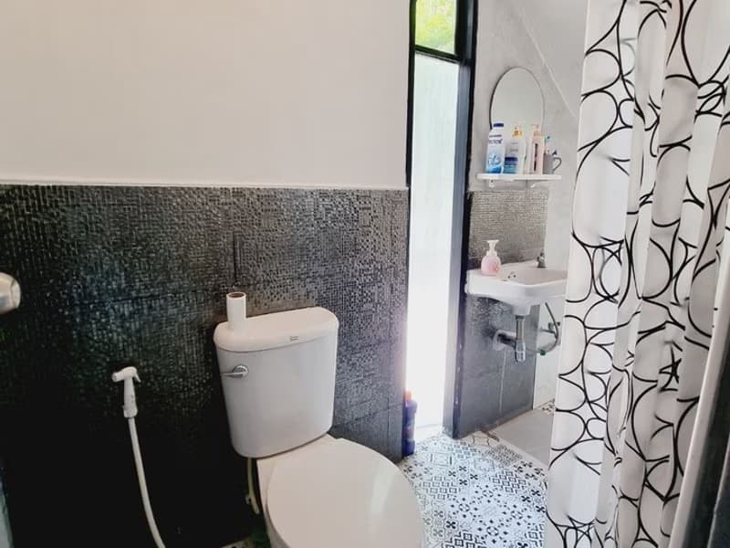 4 Bed House for Rent and Sale in Hang Dong