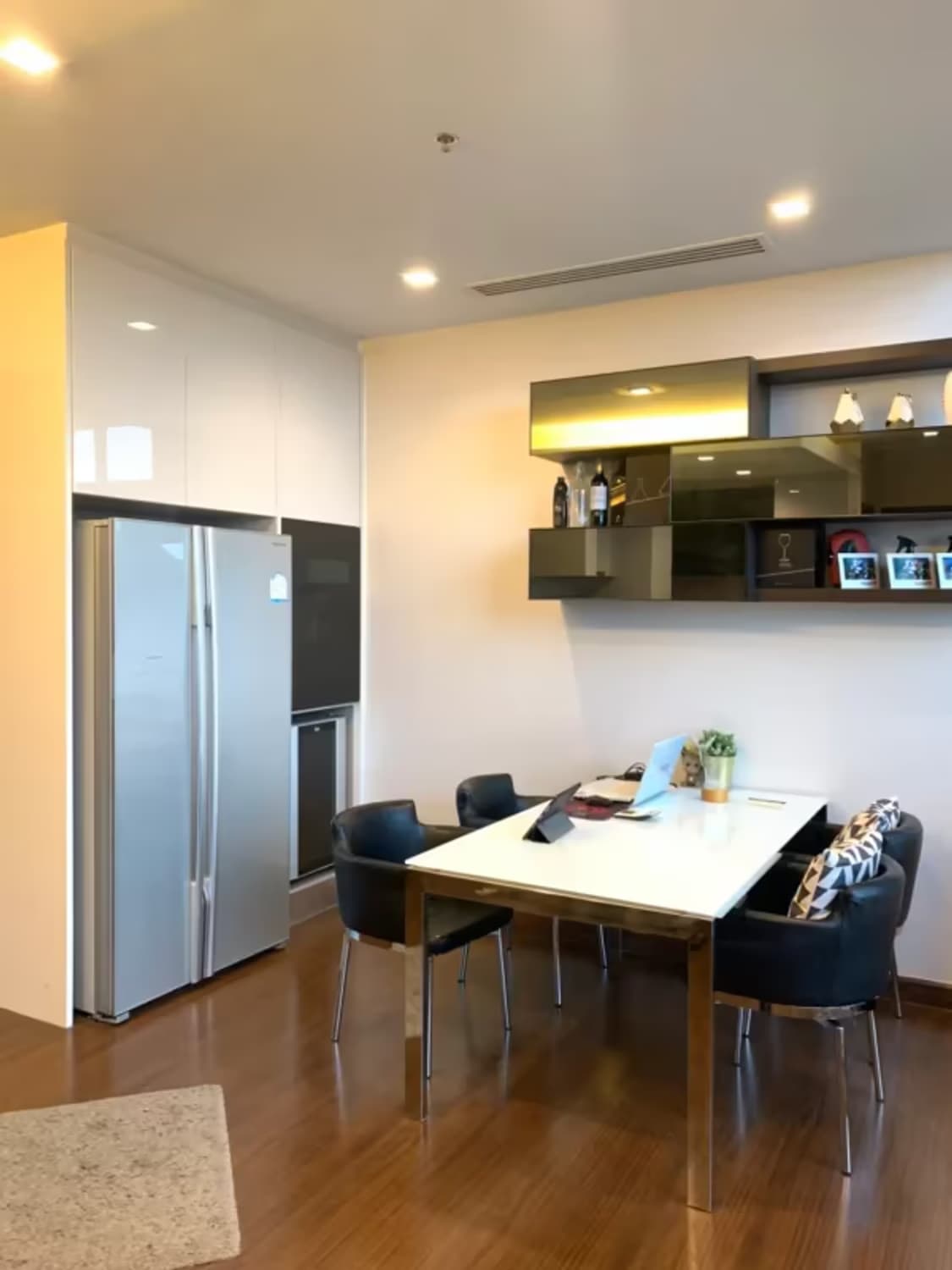 3 Bedroom Condo - Image 4