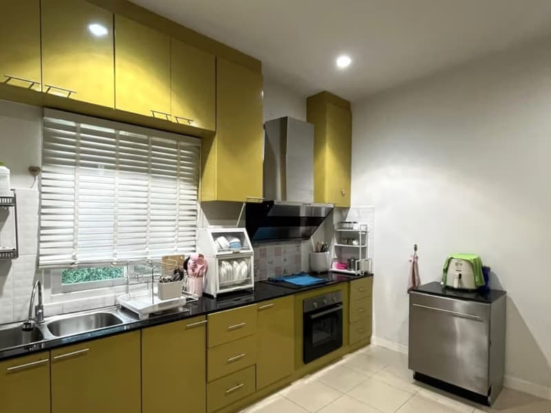 4 Bed House for Rent in San Kamphaeng