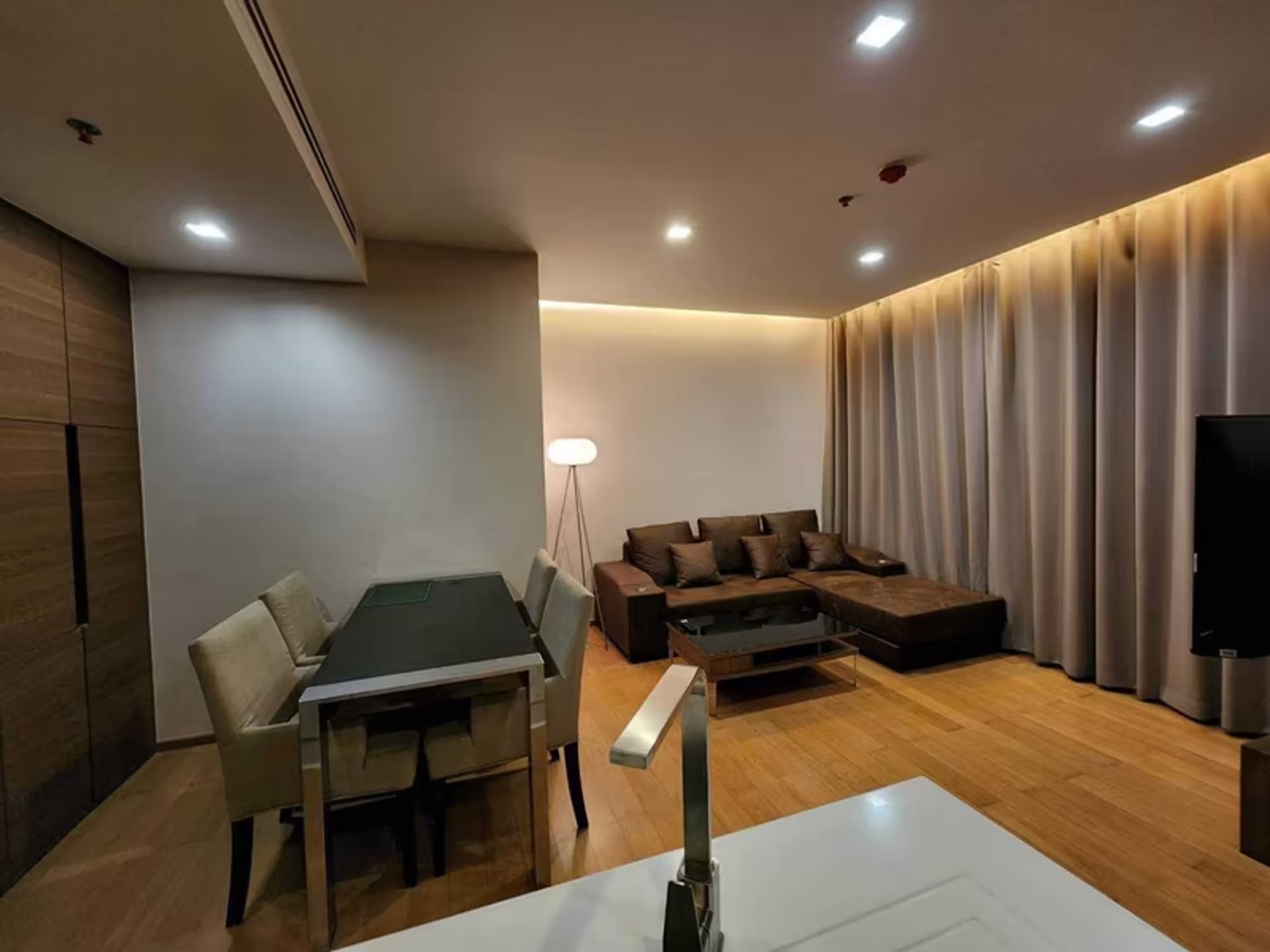 Condo for Rent at The Address Asoke - Image 1