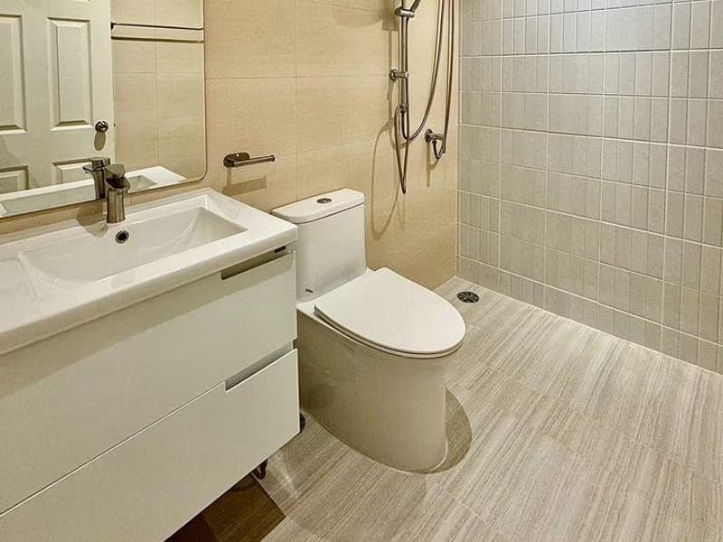 2 Bed Condo for Sale in Huai Khwang
