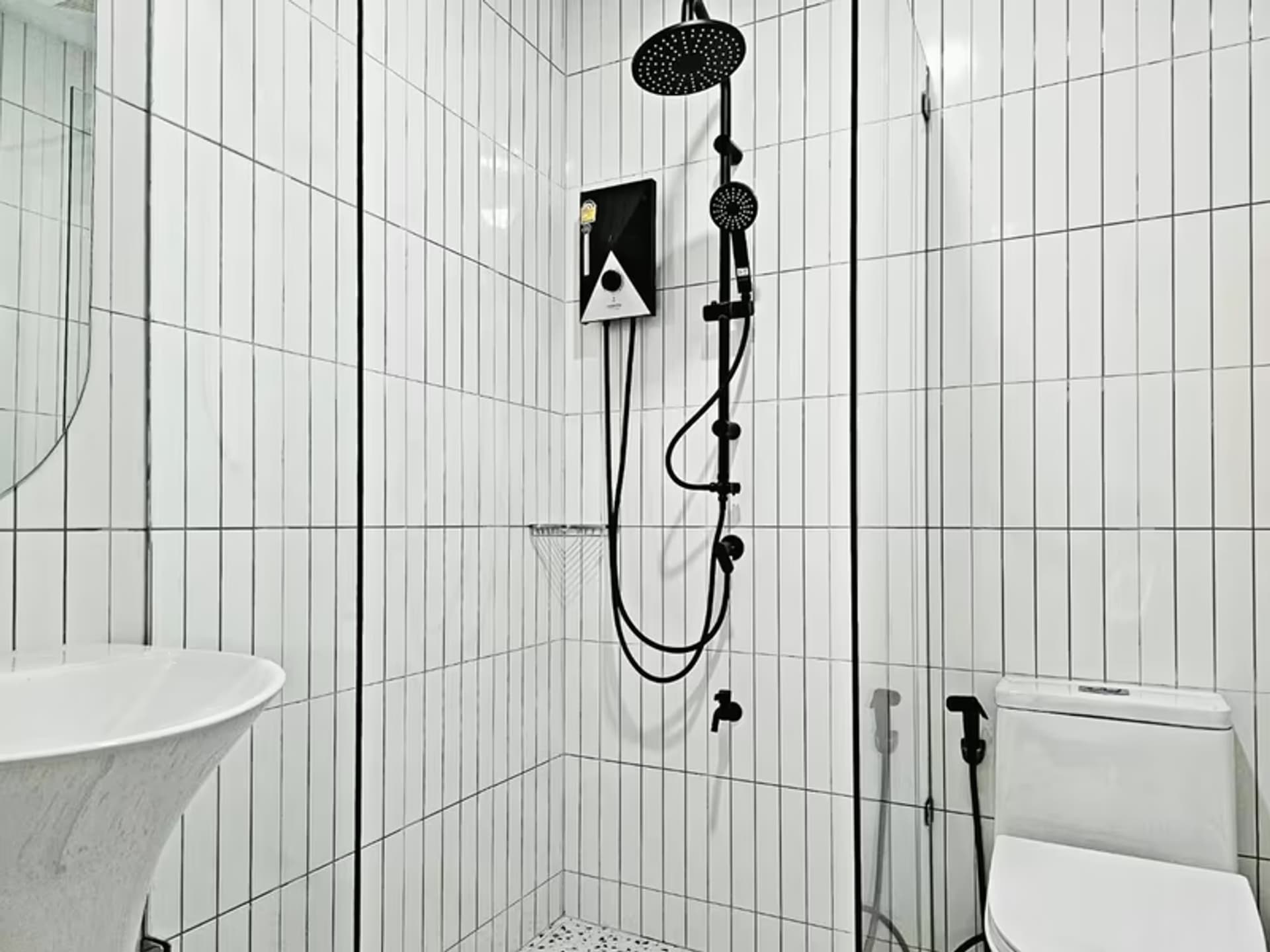 2 Bedroom House - Image 14