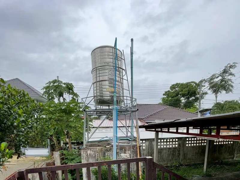 6 Bed House for Rent in Mueang Chiang Mai District