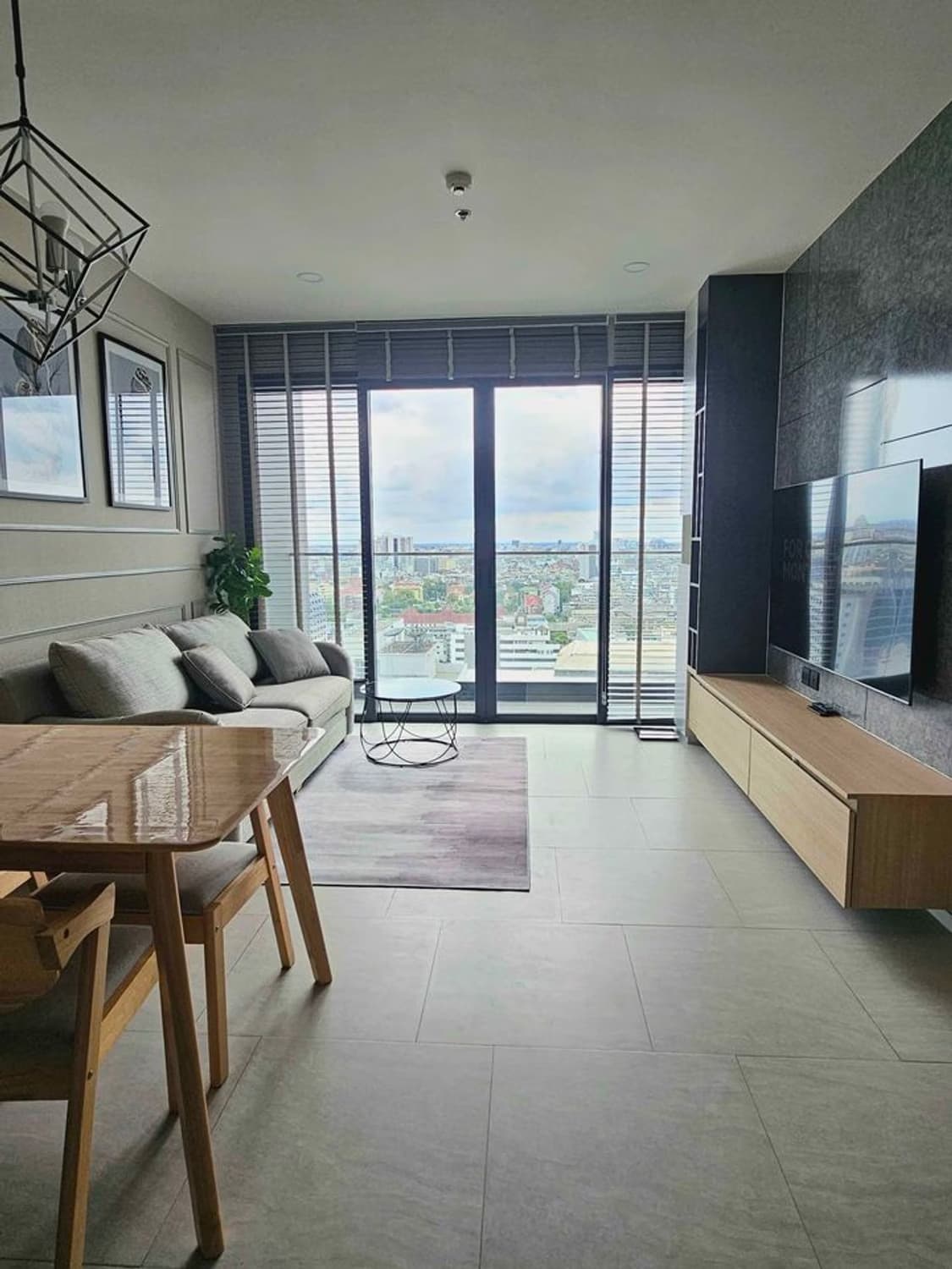 1 ห้องนอน Condo สำหรับ ขายและจำหน่าย ใกล้ National Stadium BTS - Image 1