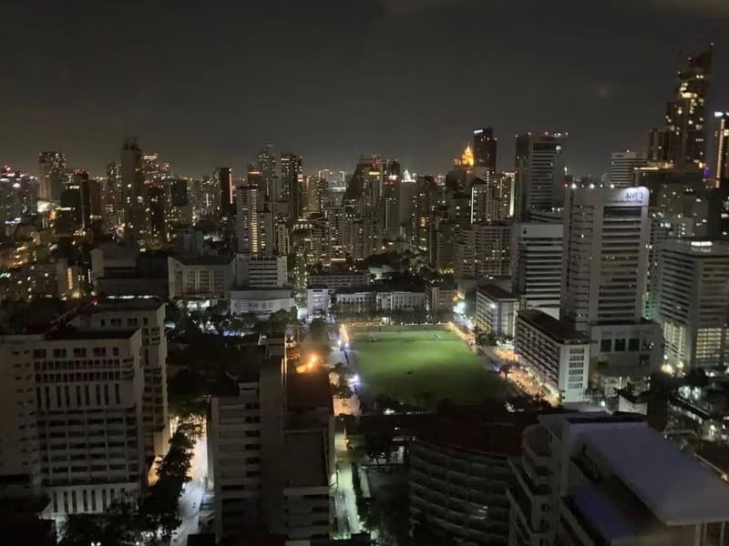 2 Bed Condo for Rent in Huai Khwang