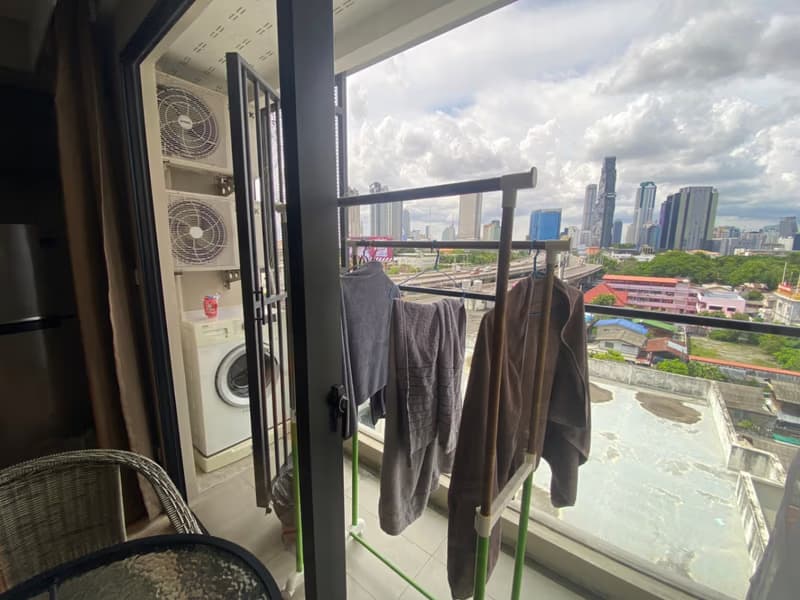 1 Bed Condo for Sale  Near Surasak BTS