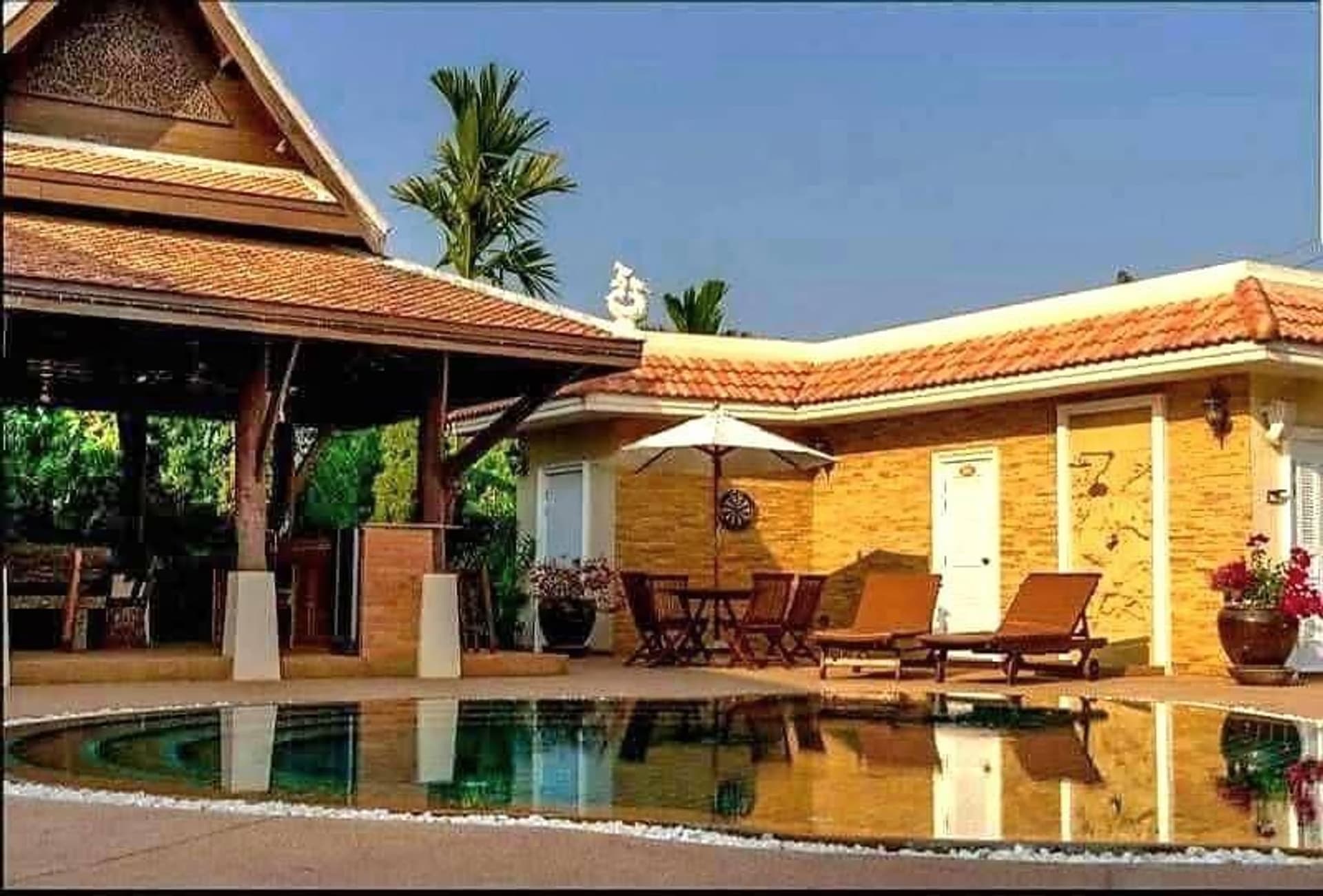 6 Bed House for Sale in Saraphi District - Image 9
