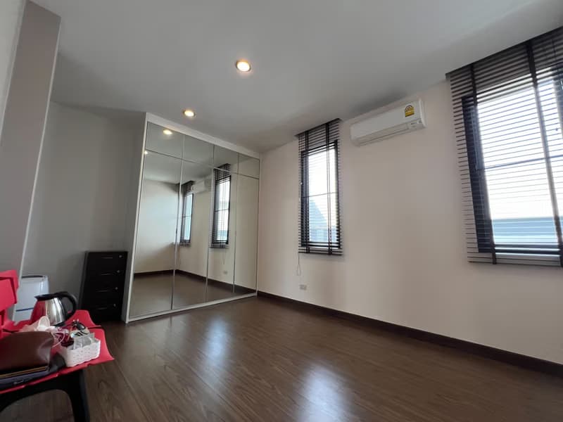 5 Bed House for Sale in Hang Dong