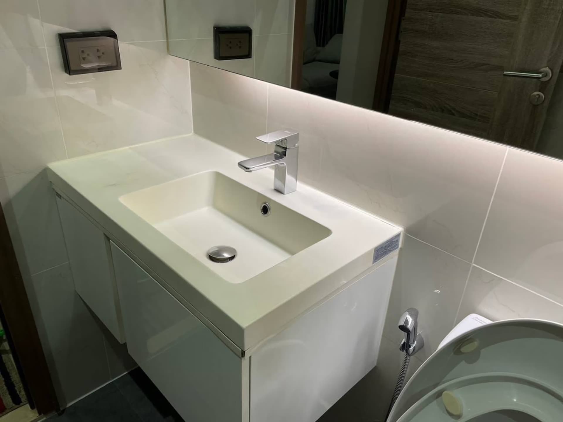  - Image 6