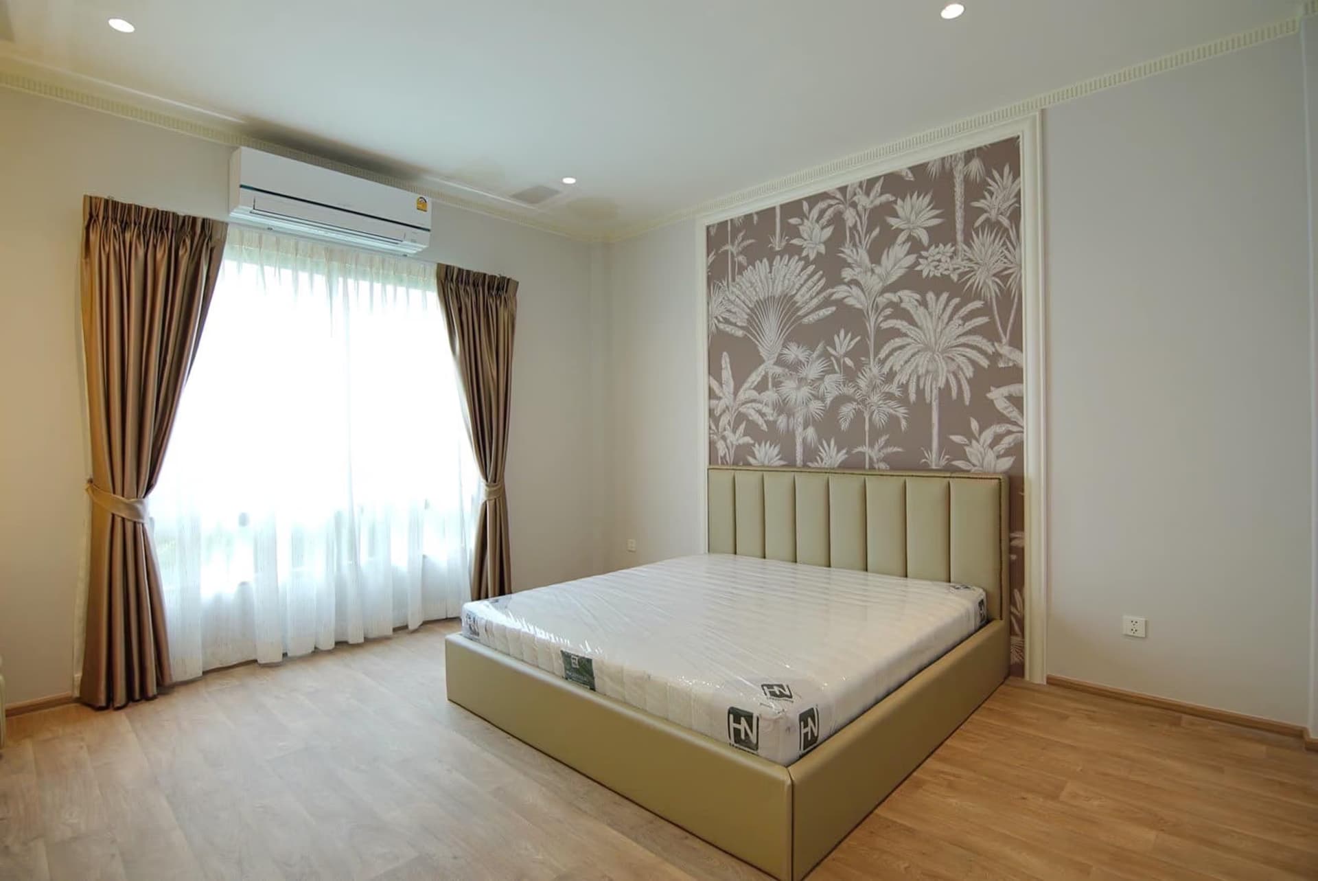 5 Bed House for Rent and Sale in Prawet - Image 10