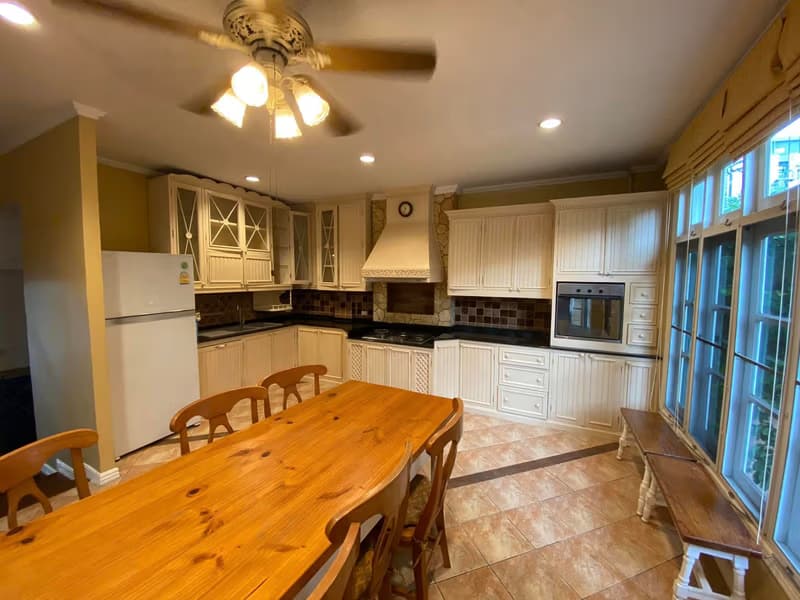 Townhouse for Sale, Rent at Fantasia Villa 2