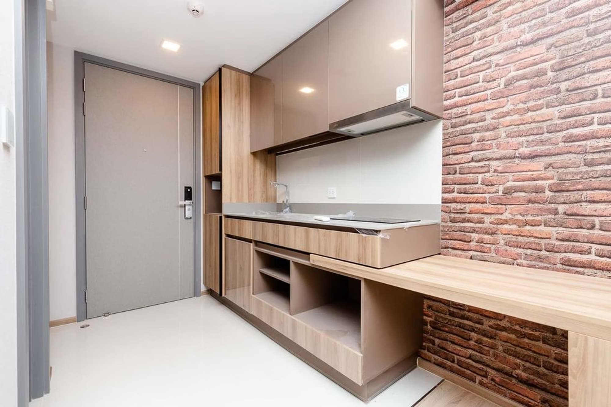  - Image 7