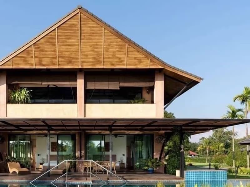 8 Bed House for Rent and Sale in San Sai