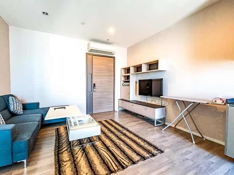 1 Bedroom Condo for Rent at The Room Sukhumvit 69