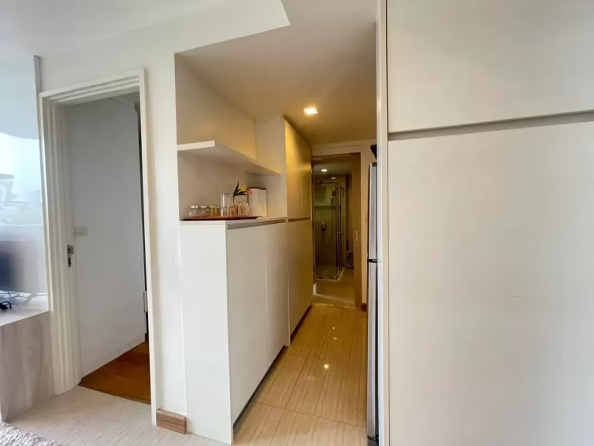 1 Bedroom Condo for Rent at Downtown 49 - Image 7