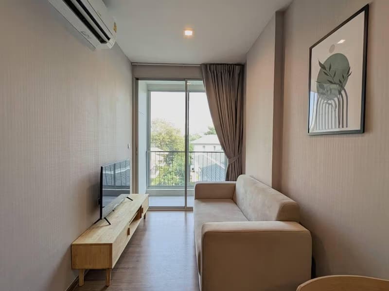 Condo for Rent at Q Prasarnmit